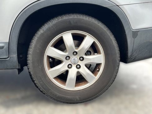 Used 2013 Kia Sorento LX image 6