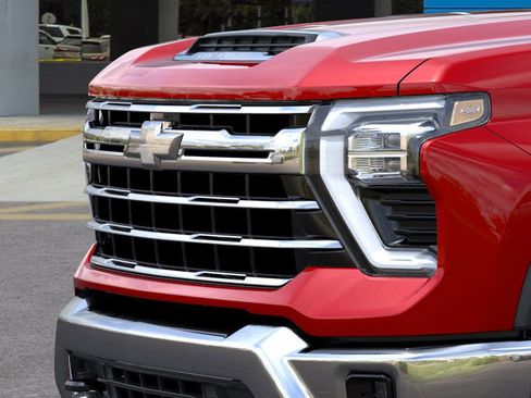 Used 2026 Chevrolet Silverado 2500 LTZ image 13