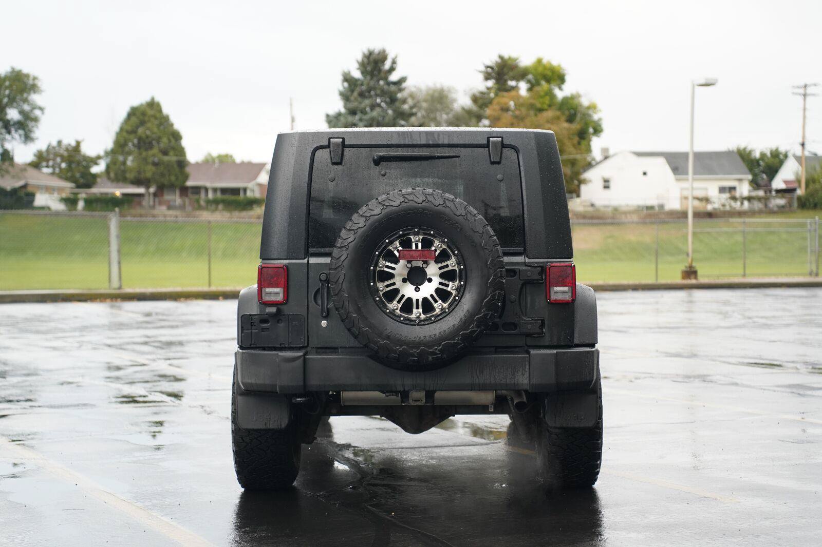 Used 2010 Jeep Wrangler Unlimited Sport AWD/4WD image 4