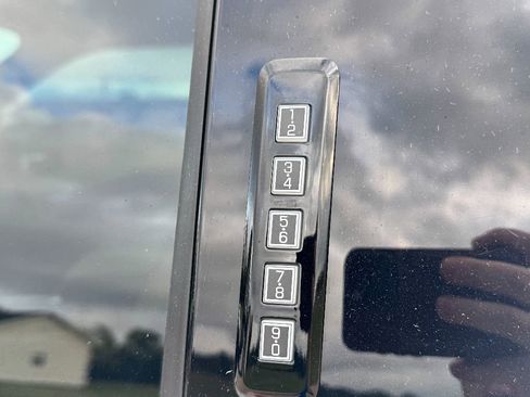 Used 2024 Ford F250 Lariat w/ Chrome Package image 14
