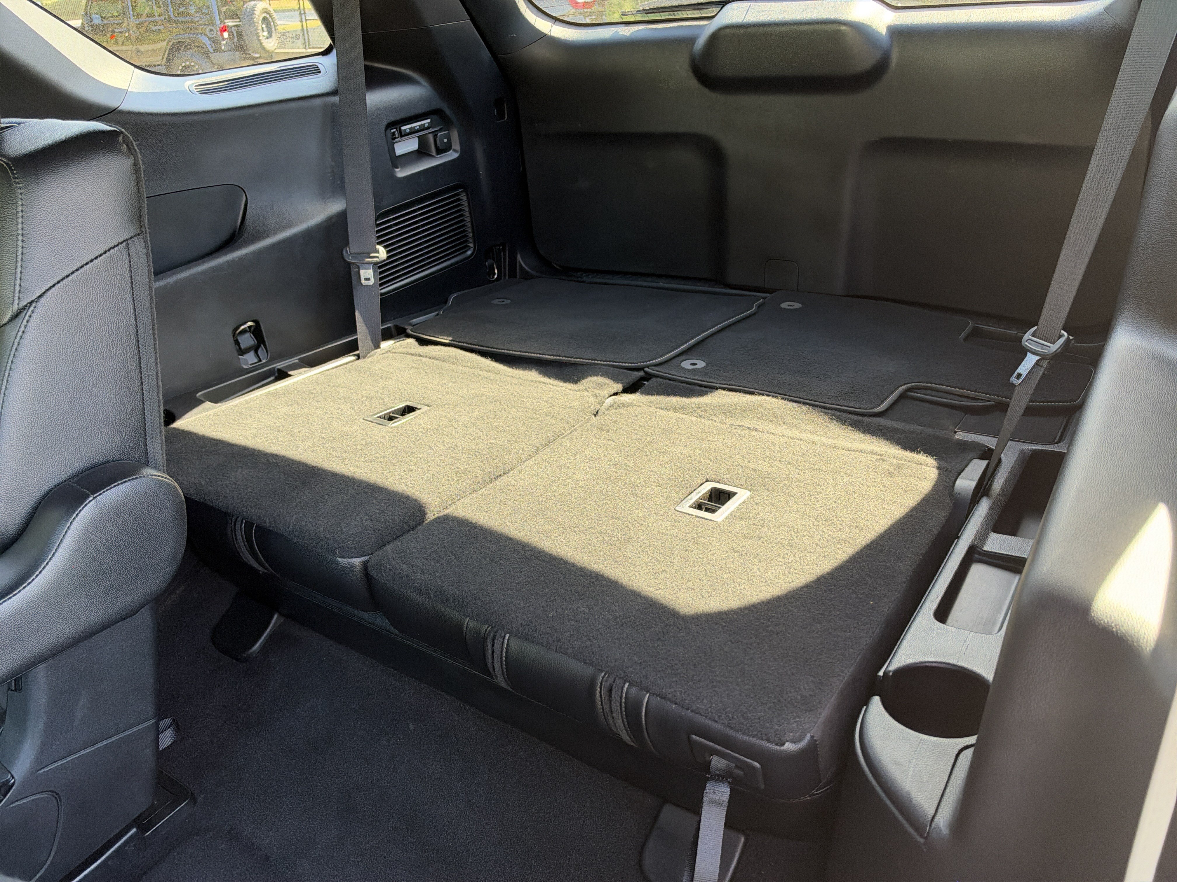 Used 2021 Ford Explorer ST w/ Equipment Group 401A AWD/4WD image 28