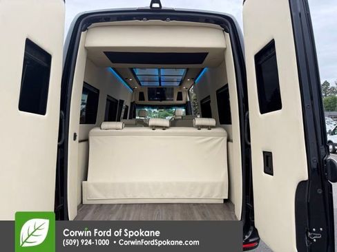 Used 2025 Mercedes-Benz Sprinter 2500 image 20