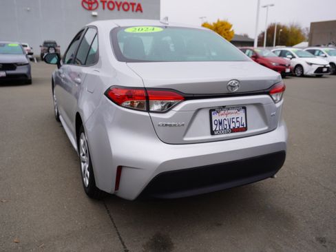Used 2024 Toyota Corolla LE image 8