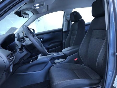 Used 2025 Honda HR-V LX image 17
