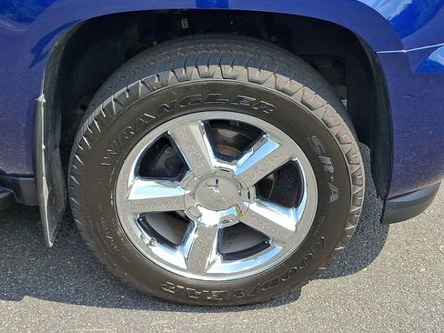 Used 2013 Chevrolet Avalanche LTZ AWD/4WD image 8