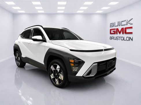 Used 2025 Hyundai Kona SEL AWD/4WD image 2