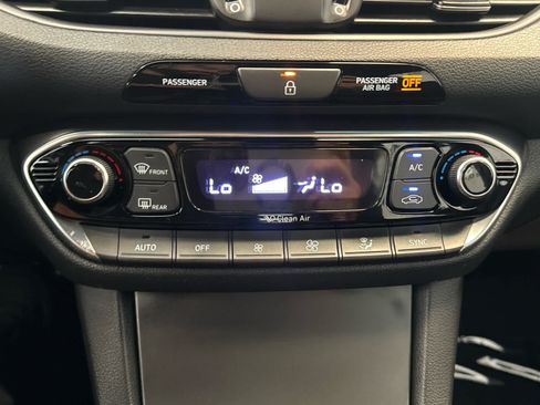 Used 2019 Hyundai Elantra GT N Line FWD image 18