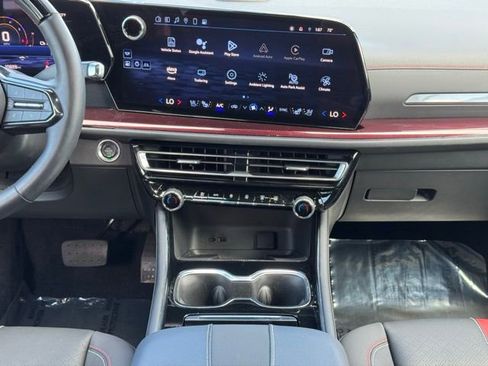 Used 2024 Chevrolet Traverse RS w/ LPO, Floor Liner Package image 30