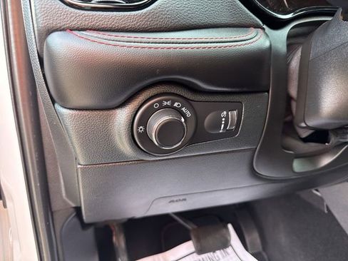 Used 2023 Dodge Durango GT RWD image 30