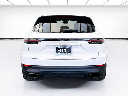 Used 2019 Porsche Cayenne AWD/4WD image 5