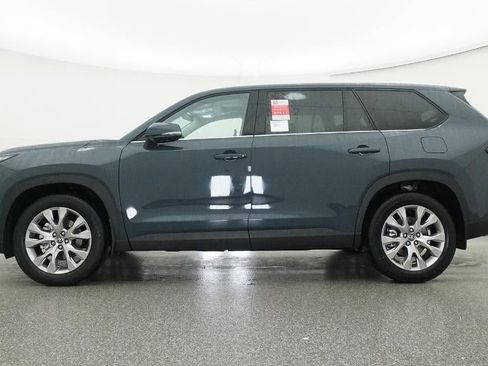 New 2026 Toyota Grand Highlander Limited image 19