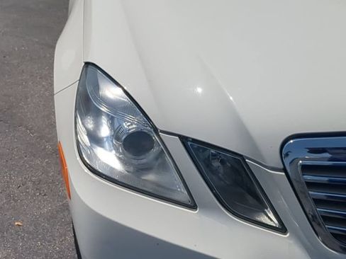 Used 2011 Mercedes-Benz E 350 4MATIC Sedan image 10