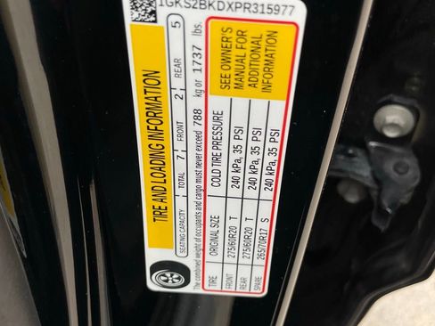 Used 2023 GMC Yukon SLT AWD/4WD image 29