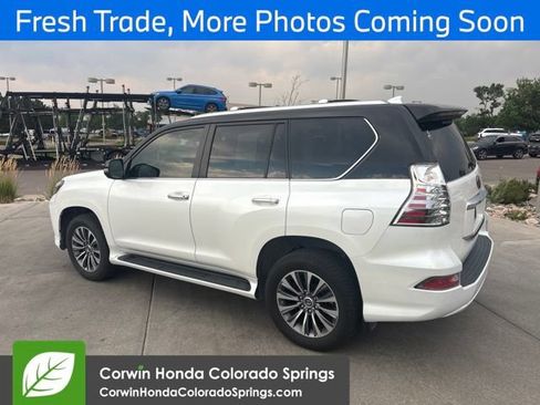Used 2023 Lexus GX 460 Luxury w/ Accessory Package AWD/4WD image 4