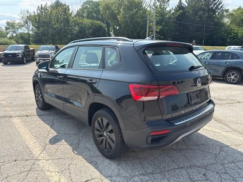 Used 2023 Volkswagen Taos S FWD image 5