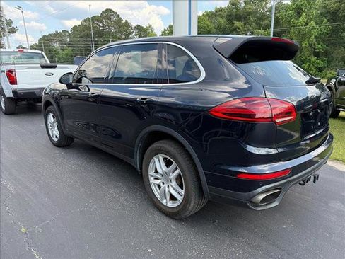 Used 2016 Porsche Cayenne AWD/4WD image 3