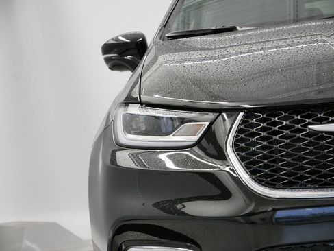 New 2026 Chrysler Pacifica Select AWD/4WD image 14