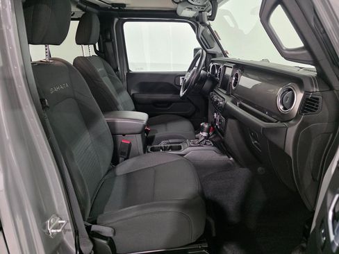 Used 2021 Jeep Wrangler Unlimited Sahara w/ Uconnect 4C Nav & Sound Group image 22