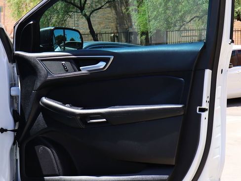 Used 2021 Ford Edge SE FWD image 29