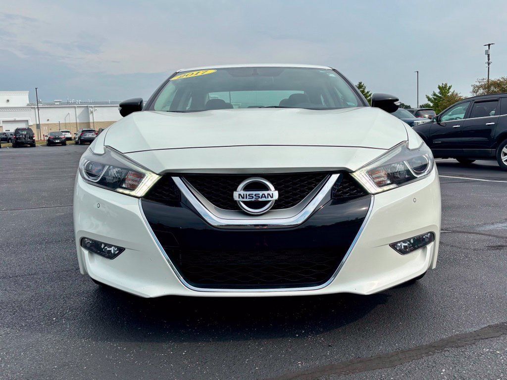 Used 2017 Nissan Maxima SR FWD image 10