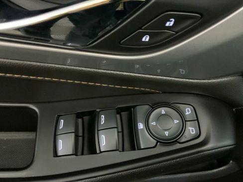 Used 2019 Chevrolet Traverse LT w/ LT Premium Package image 21