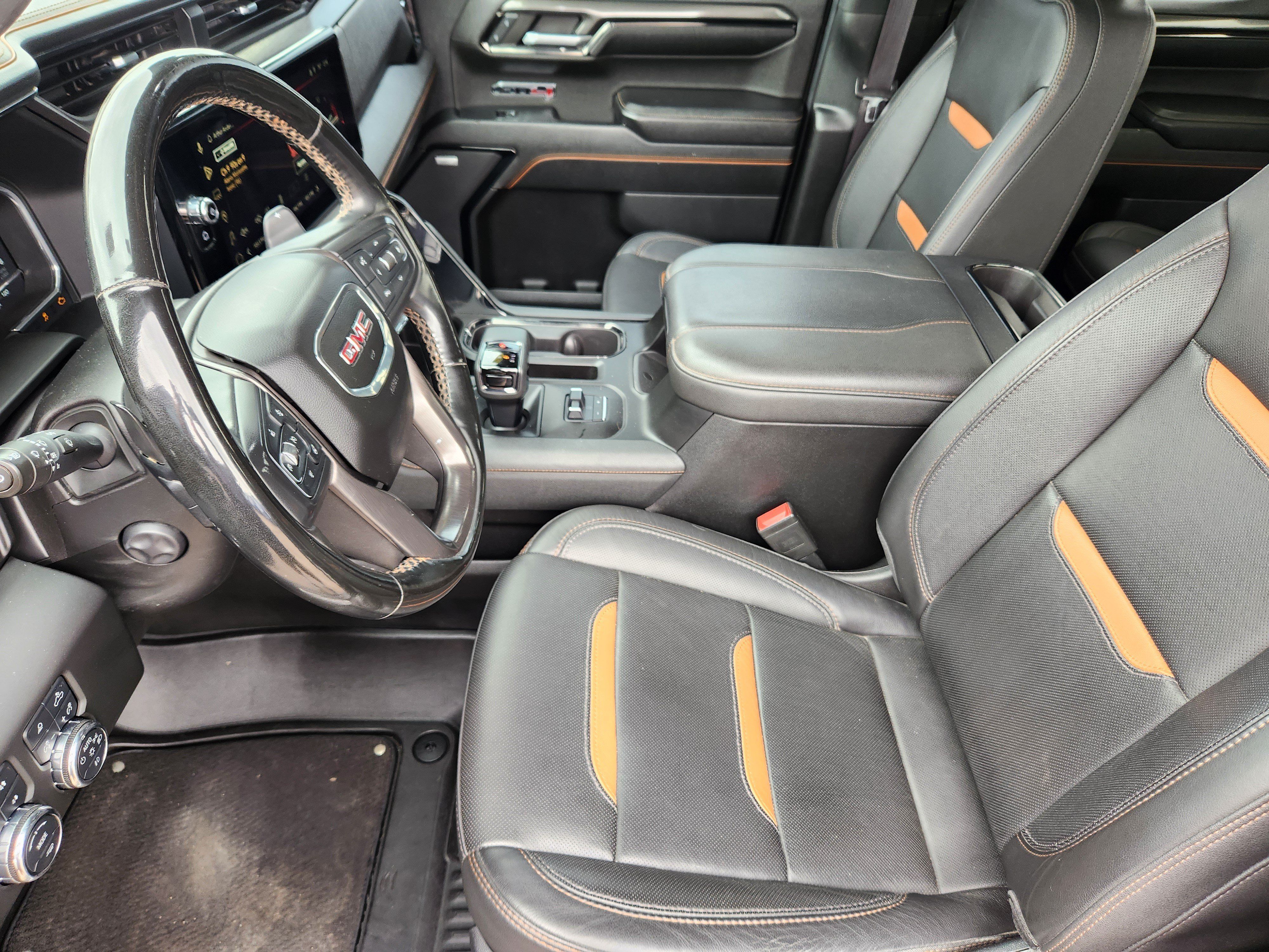 Used 2023 GMC Sierra 1500 AT4 w/ Technology Package AWD/4WD image 10