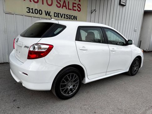 Used 2010 Toyota Matrix image 38