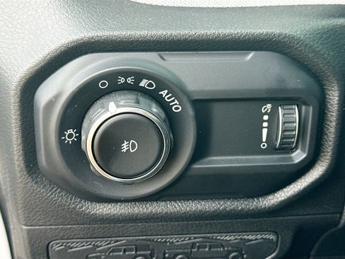 Used 2024 Jeep Wrangler Unlimited Sport AWD/4WD image 32