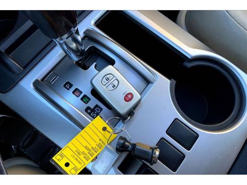 Used 2016 Toyota 4Runner Limited image 14