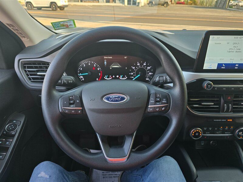 Used 2020 Ford Escape SE AWD/4WD image 6