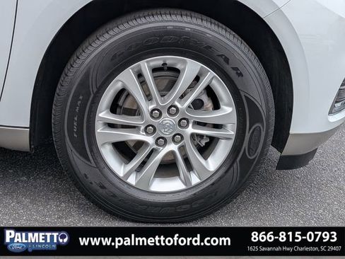 Used 2021 Buick Enclave Preferred w/ LPO, Floor Liner Package FWD image 10