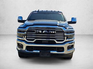 Used 2025 RAM 3500 Laramie video 2