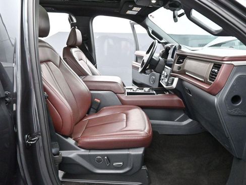 Used 2022 Ford Expedition Limited AWD/4WD image 36
