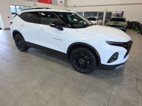 Used 2021 Chevrolet Blazer LT FWD image 4