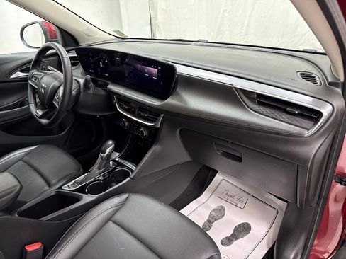 Used 2024 Buick Encore GX Sport Touring image 10