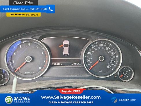 Used 2011 Volkswagen Touareg VR6 image 12