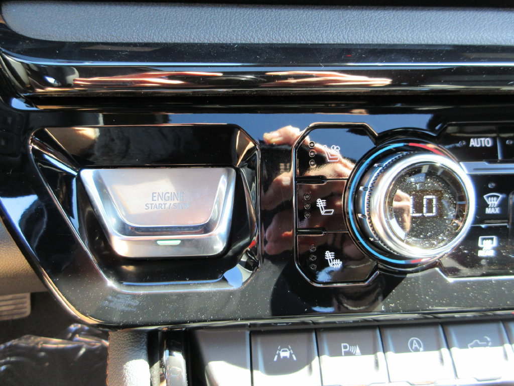 New 2026 GMC Sierra 1500 AT4 w/ AT4 Premium Package AWD/4WD image 22
