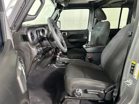 Used 2023 Jeep Wrangler Unlimited Rubicon 4xe image 10