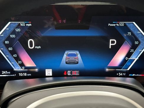 Used 2026 BMW X7 xDrive40i w/ M Sport Package image 25