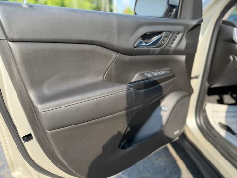 Used 2017 GMC Acadia SLT FWD image 10