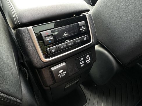 Certified 2023 Subaru Ascent Touring AWD/4WD image 21