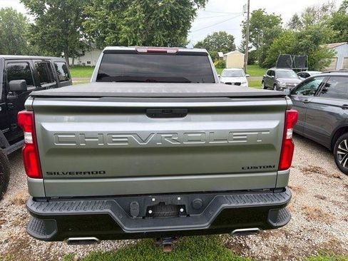 Used 2019 Chevrolet Silverado 1500 Custom Trail Boss w/ Custom Convenience Package AWD/4WD image 6