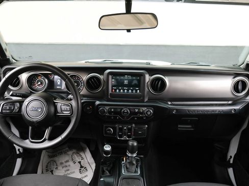 Used 2023 Jeep Wrangler Unlimited Sport image 27