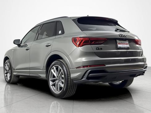 Used 2025 Audi Q3 2.0T Premium w/ Convenience Package AWD/4WD image 3
