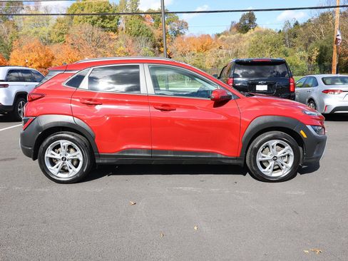Used 2022 Hyundai Kona SEL w/ Convenience Package image 8
