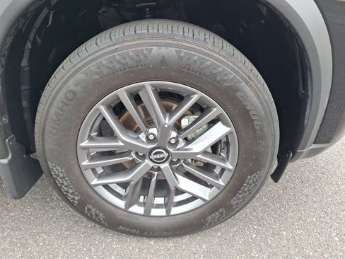Used 2023 Nissan Rogue S AWD/4WD image 8