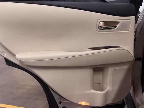 Used 2013 Lexus RX 350 Base 4dr SUV image 25