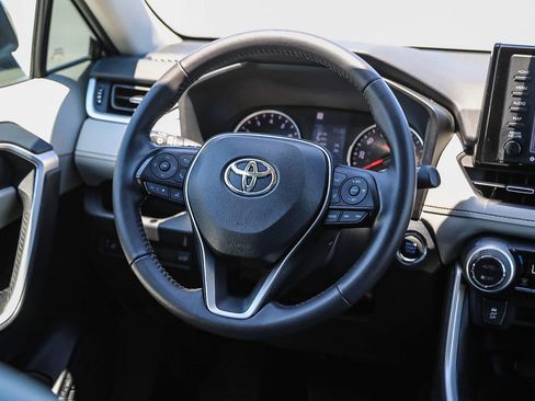 Used 2022 Toyota RAV4 XLE Premium FWD image 15