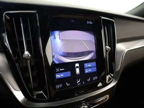 Used 2020 Volvo V60 T5 Cross Country w/ Protection Package Premier image 19