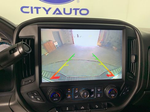 Used 2018 Chevrolet Silverado 1500 LTZ Z71 AWD/4WD image 26